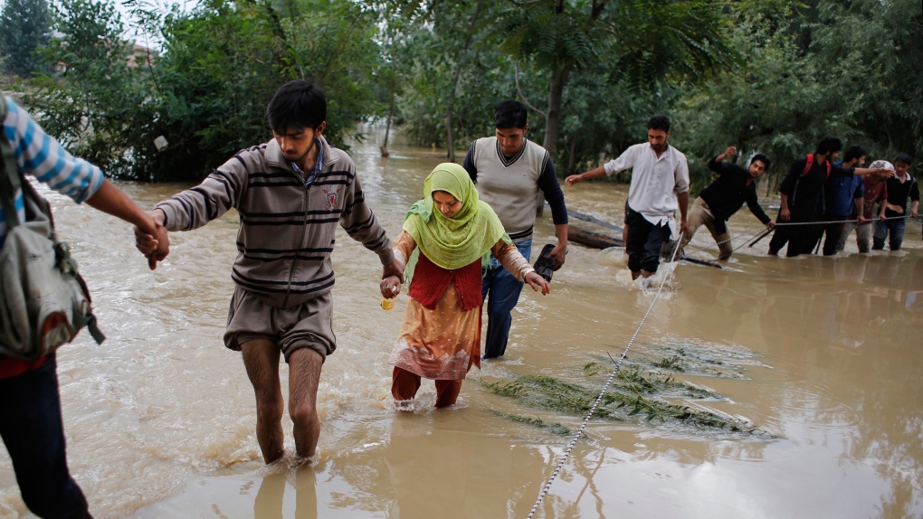 The EU will give Pakistan's flood victims €350,00