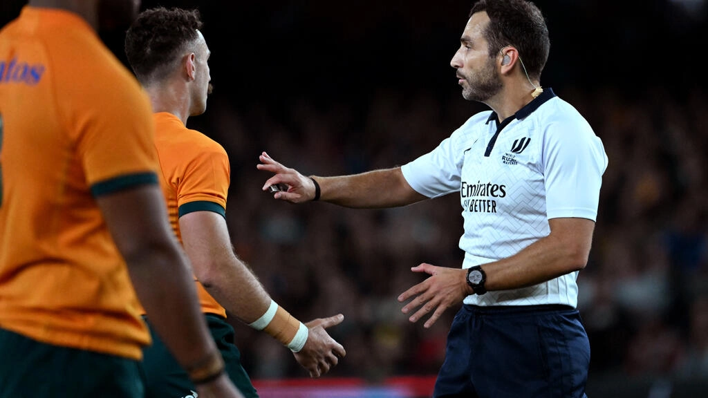 Rennie is shocked by the questionable ruling that cost the Wallabies the victory.