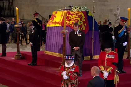 prince william prince harry and cousins honor queen with vigil 01